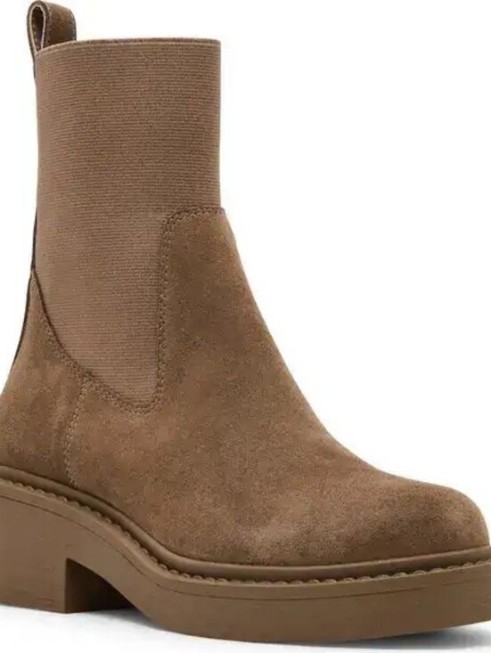 Blondo Shoes - NWT Blondo Frankie Waterproof Chelsea Boot sz 8